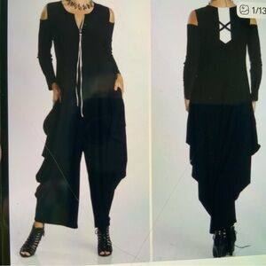 Elegant Black Jumpsuit with Cut-Out Shoulders